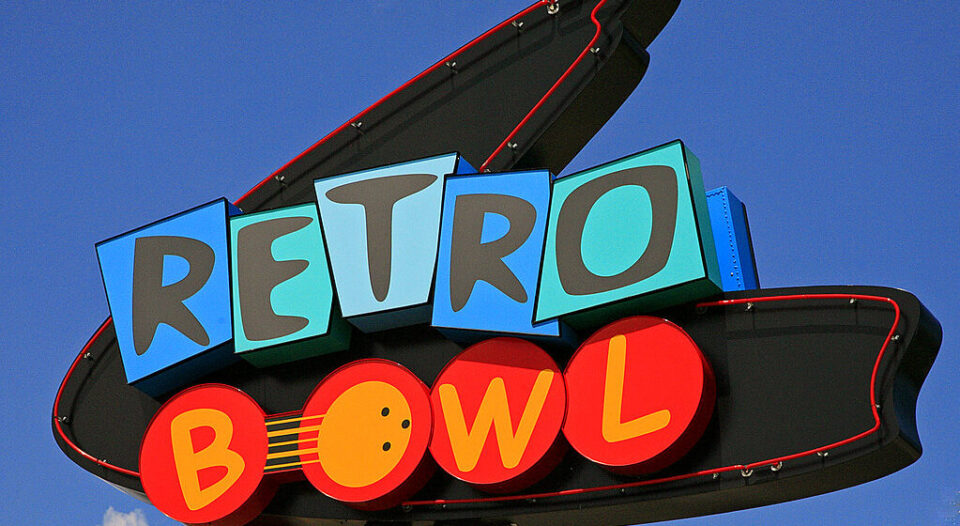 Retro Bowl Unblocked Games How to Play Retro Bowl Proper News Time