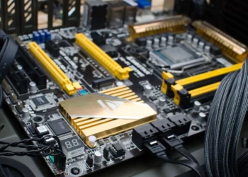 How to Check What Motherboard You Have in Your Workstation
