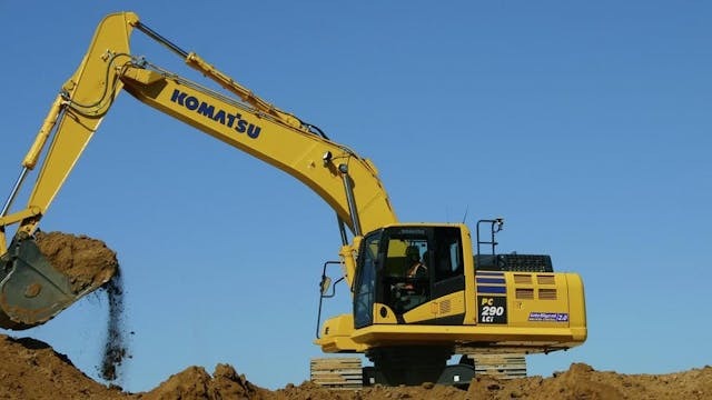 Why Used Track Excavators Are in High Demand in 2025