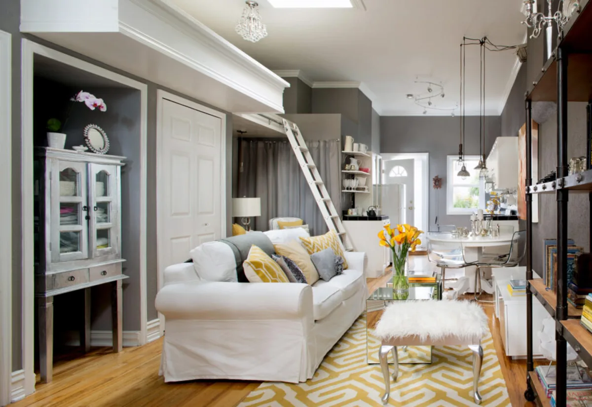 Decorate a Small Apartment