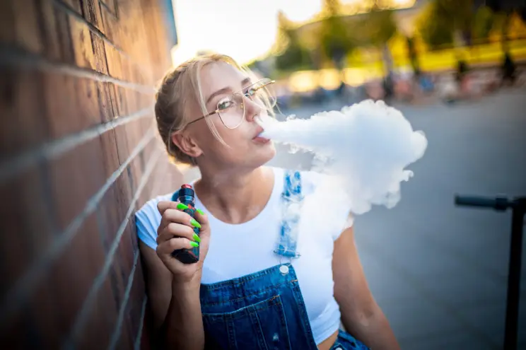 Discover the Best Vaping Experience with JNR Shisha Hookah, Longfill Rechner